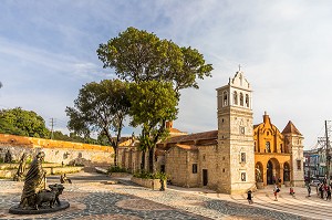 ÉGLISE DE SANTA BARBARA, IGLESIA DE SANTA BARBARA, QUARTIER COLONIAL, CLASSE AU PATRIMOINE MONDIAL DE L'UNESCO, SAINT DOMINGUE, SANTO DOMINGO, REPUBLIQUE DOMINICAINE 