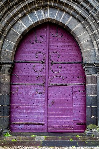 COLLEGIALE NOTRE DAME, HERMENT, (63) PUY DE DOME, AUVERGNE 