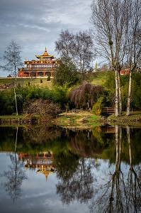 MONASTERE, TEMPLE BOUDDHISTE DU BOST, LE BOST, BIOLLET, (63) PUY DE DOME, AUVERGNE 