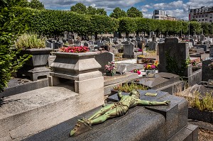 ILLUSTRATION CIMETIERE VALMY, CHARENTON LE PONT, VAL DE MARNE, ILE DE FRANCE, FRANCE, EUROPE 