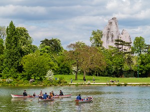 LAC ET ROTONDE, LAC DAUMESNIL ET GRAND ROCHER, PARC ZOOLOGIQUE DE PARIS, BOIS DE VINCENNES, PARIS, ILE DE FRANCE, FRANCE, EUROPE 