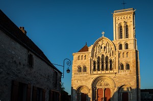 BASILIQUE SAINTE MARIE MADELEINE, VEZELAY, (89) YONNE, BOURGOGNE, FRANCE 