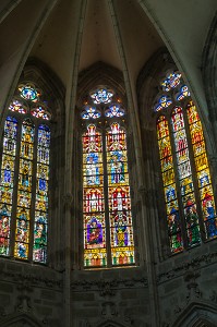 VITRAUX, BASILIQUE NOTRE DAME DE L'EPINE EVRON, (53) MAYENNE, PAYS DE LA LOIRE 