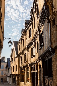 RUE, LAVAL, (53) MAYENNE, PAYS DE LA LOIRE 