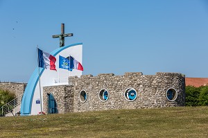 CALVAIRE ET CHAPELLE DES MARINS, BOULOGNE SUR MER, (62) PAS-DE-CALAIS, FRANCE 