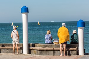 DIGUE, WIMEREUX, (62) PAS-DE-CALAIS, FRANCE 