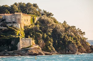 FORT DE BREGANCON, RESIDENCE DES PRESIDENTS DE LA REPUBLIQUE, BORMES LES MIMOSAS 