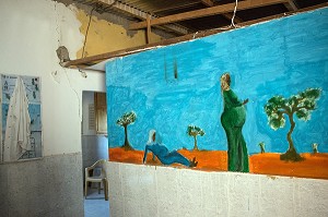 SALLE RESERVEE AUX FEMMES POUR LES VISITES MEDICALES ET LE SUIVI DES GROSSESSES, VILLAGE PEUL DE GUELAKH, SENEGAL, AFRIQUE DE L'OUEST 