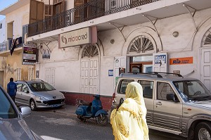 LA BANQUE MICROCRED (MICRO CREDIT) POUR AIDER AUX PREMIERS DEVELOPPEMENT DES PROJETS LOCAUX, SAINT-LOUIS-DU-SENEGAL, SENEGAL, AFRIQUE DE L'OUEST 