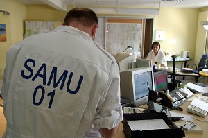 STANDARD DU CENTRE DE REGULATION DES APPELS D'URGENCE 15 DU SAMU, AIN (01), FRANCE 