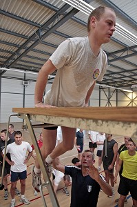 EPREUVE DE LA PLANCHE, COMPLEXE HERACLES DE L'ECOLE NATIONALE SUPERIEURE DES OFFICIERS DE SAPEURS-POMPIERS (ENSOSP) D'AIX-LES-MILLES, AIX-EN-PROVENCE (13), FRANCE 