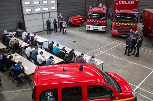 EPREUVE ECRITE DU TEST DE CAMPAGNE DE RECRUTEMENT DEPARTEMENTALE DES SAPEURS-POMPIERS VOLONTAIRES, BERNAY, EURE (27), FRANCE 