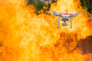 DEMONSTRATION DE PILOTAGE DE DRONE EN INTERVENTION, UN NOUVEL OUTIL AU SERVICE DES SECOURS, REPORTAGE DE 24 HEURES AVEC LES SAPEURS-POMPIERS, ALENCON (ORNE), SDIS61, FRANCE 