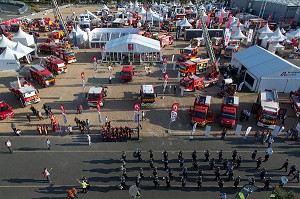 EXPOSITION DE MATERIEL ET DE CAMIONS DE SECOURS, 123 EME CONGRES NATIONAL DES SAPEURS-POMPIERS DE FRANCE, TOURS, SEPTEMBRE 2016
