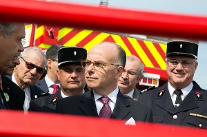 VISITE DE BERNARD CAZENEUVE, MINISTRE DE L'INTERIEUR SUR LE 123 EME CONGRES NATIONAL DES SAPEURS-POMPIERS DE FRANCE, TOURS, SEPTEMBRE 2016