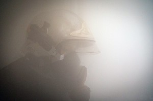 MANOEUVRE DE LA GARDE SUR LE THEME DU FEU D'APPARTEMENT, CENTRE DE SECOURS RENNES-SAINT-GEORGES (35), FRANCE 