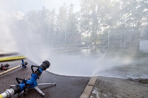 LANCES ET CANONS LEADER FLOW, UNE NOUVELLE GAMME EN MATERIEL COMPOSITE, ATELIERS DES FIRE DAYS, AUXERRE (89), FRANCE 