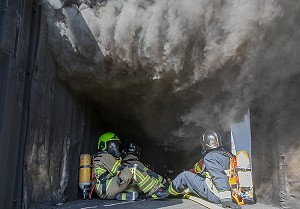 LE CAISSON A FEU PSC-RISC, LE SIMULATEUR DE PHENOMENES THERMIQUES, ATELIERS DES FIRE DAYS, AUXERRE (89), FRANCE 