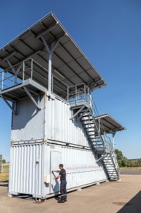 MODULE DE FORMATION AU FEU, SAPEURS-POMPIERS DU CENTRE D'INTERVENTION ET DE SECOURS DE ROANNE, LOIRE, FRANCE 