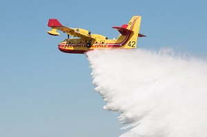 CANADAIR 