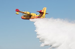 CANADAIR 