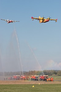 CANADAIR 