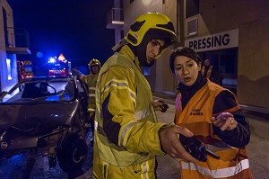 SAPEURS POMPIERS POLICE VIOLENCE URBAINE 