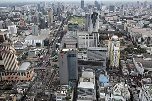 VUE GENERALE DE LA VILLE DEPUIS LA TOUR BAYOKE, LA PLUS HAUTE DE LA CAPITALE (300 METRES), BANGKOK, THAILANDE, ASIE 