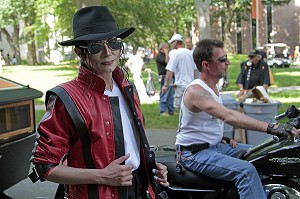 SOSIE DE MICHAEL JACKSON LORS D'UNE PARADE A L'UNIVERSITE DE PRINCETON (PRINCETON UNIVERSITY), PRINCETON, NEW JERSEY, ETATS-UNIS 