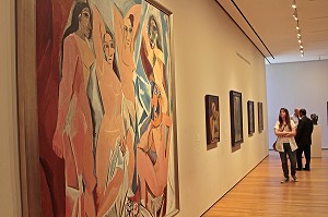 'LES DEMOISELLES D'AVIGNON', OEUVRE DE PABLO PICASSO (1881-1973), MOMA (MUSEUM OF MODERN ART), MUSEE D'ART MODERNE, QUARTIER DE MIDTOWN, MANHATTAN, NEW YORK CITY, ETAT DE NEW YORK, ETATS-UNIS 