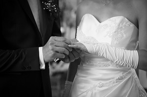 ECHANGE D'ALLIANCE, CEREMONIE RELIGIEUSE DE MARIAGE 