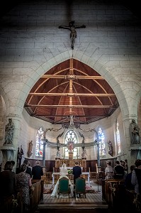 CEREMONIE RELIGIEUSE DE MARIAGE, EGLISE DE BOISSY-LES-PERCHE, EURE ET LOIR (28), FRANCE 