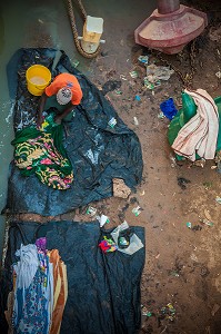 LAVEUR DE LINGE, QUAI DE PODOR, SENEGAL, AFRIQUE DE L'OUEST 