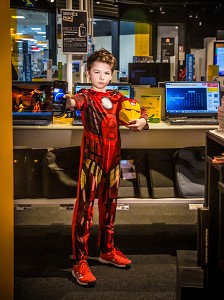 SUPER HEROS IRON MAN (COMICS), LES CONTES MODERNES A LA FNAC 